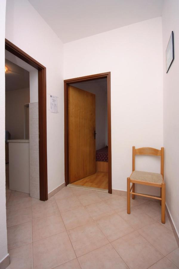 Apartments By The Sea Vrsi - Mulo, Zadar - 5951 Екстер'єр фото