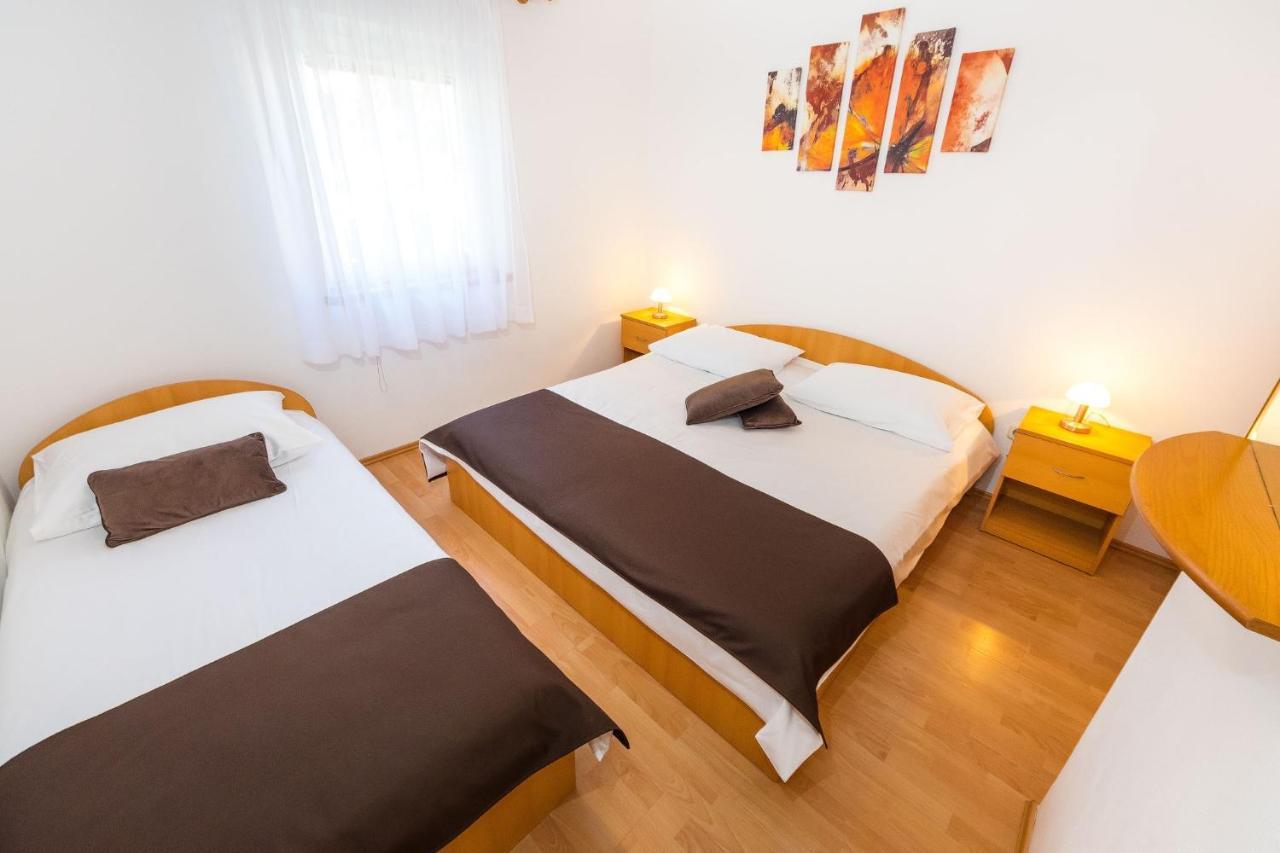 Apartments By The Sea Vrsi - Mulo, Zadar - 5951 Екстер'єр фото